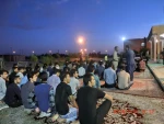 برگزاری مراسم انس با قرآن با حضور قاریان برتر شهرستان و استان با صرف افطاری