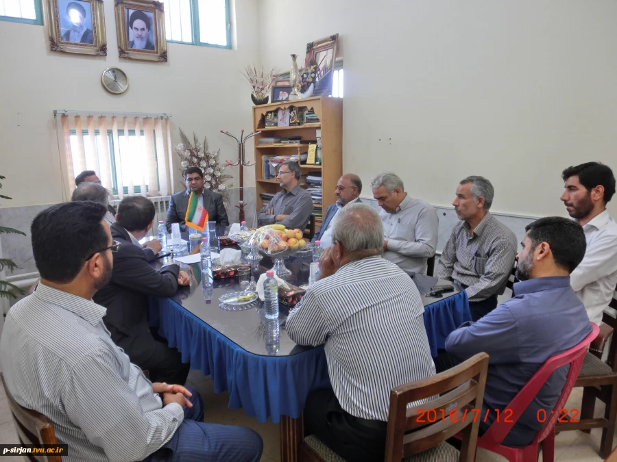 بازدیدمعاون محترم استاندار وفرماندار ویژه ومسوولین شهرستان سیرجان از آموزشکده فنی شهید کرانی
