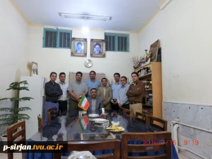 اولین نشست هیئت موءسس کانون دانش آموختگان دانشکده فنی شهید کرانی سیرجان در راستای تقویت ارتباط دانشگاه با صنعت در محل دانشکده در تاریخ 95/04/26