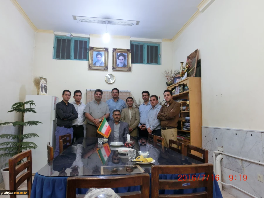 اولین نشست هیئت موءسس کانون دانش آموختگان دانشکده فنی شهید کرانی سیرجان در راستای تقویت ارتباط دانشگاه با صنعت در محل دانشکده در تاریخ 95/04/26