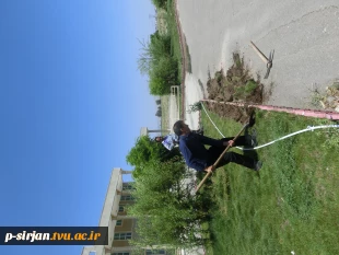 عملیات اجرای آبیاری بارانی فضای سبز ونماکاری کارگاه برق