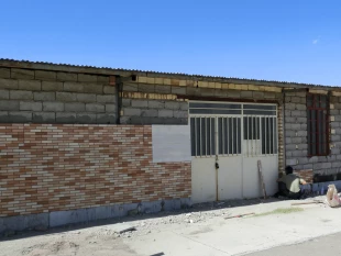 عملیات اجرای آبیاری بارانی فضای سبز ونماکاری کارگاه برق