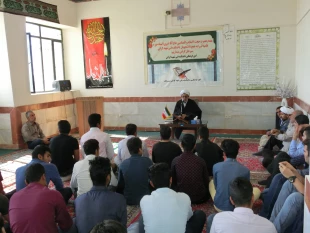 برگزاری نماز جماعت در خوابگاه دانشکده به امامت حجه الاسلام مددی وسخنرانی حجه الاسلام امیری از اساتید حوزه وتجلیل از دانشجویان فعال در حوزه فرهنگی ونماز