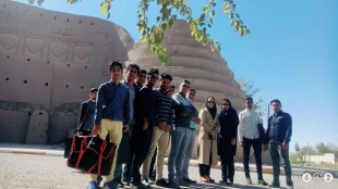 بازدید میدانی دانشجویان معماری از بناهای تاریخی