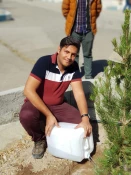 کاشت حدود 200نهال مثمر وغیر مثمر در محوطه آموزشکده