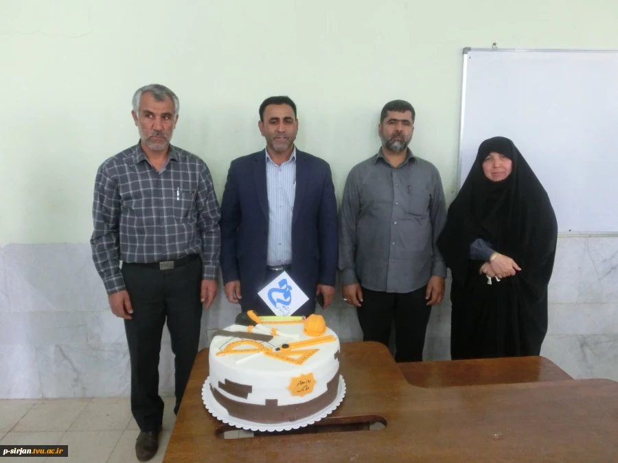 بزرگداشت روز معمار همراه با دانشجویان واساتید رشته معماری