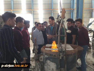 بازدید دانشجویان رشته ساخت وتولید از کارخانه فولاد تنبور سیرجان