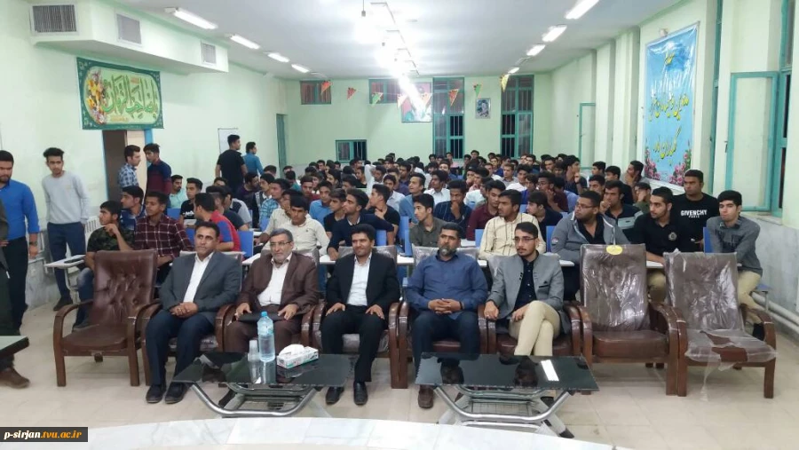 مراسم هفته خوابگاهها با شعار سراهای دانشجویی وحمایت از کالاهای ایرانی
