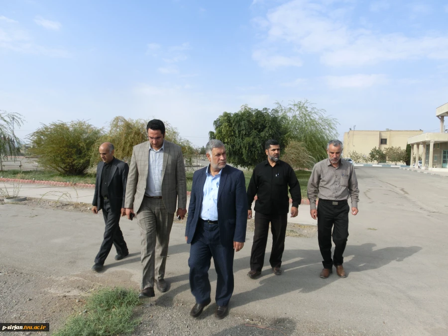 بازدیدعضو کمیسیون برنامه وبودجه مجلس ونماینده مردم سیرجان از دانشکده فنی شهید کرانی سیرجان