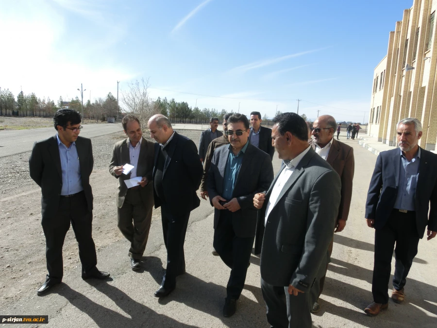 بازدید رییس دانشگاه فنی وحرفه ای کشور دکتر صالحی عمران از دانشکده شهید کرانی