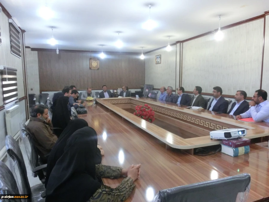 بازدید مدیرکل فنی وحرفه ای استان کرمان وهیات همراه از دانشکده
