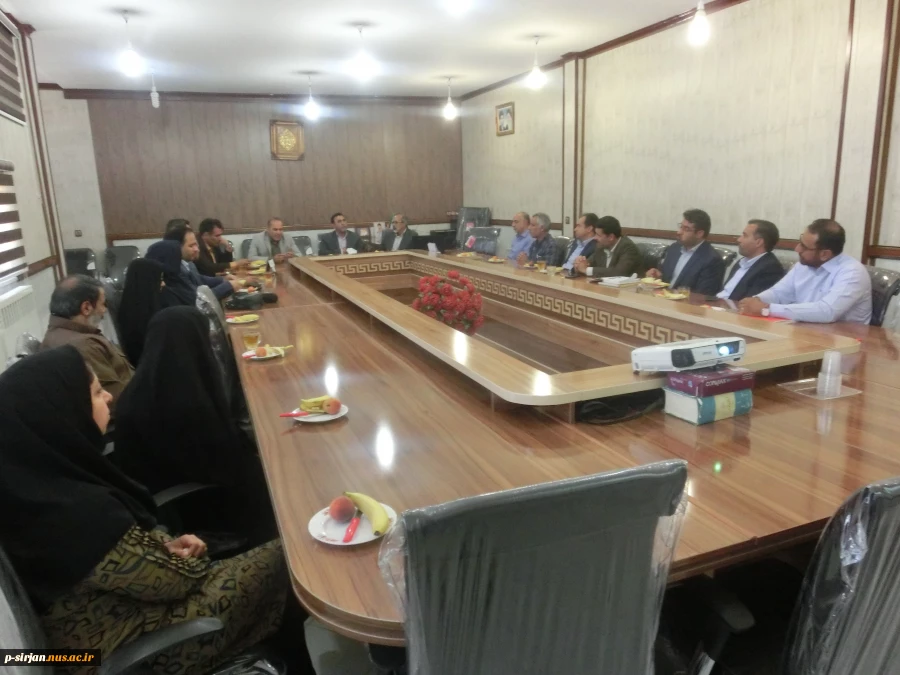 بازدید مدیرکل فنی وحرفه ای استان کرمان وهیات همراه از دانشکده