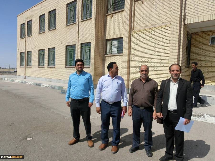بازدید نماینده صندوق رفاه کشور از آموزشکده فنی شهید کرانی سیرجان