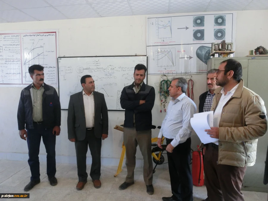 بازدید مسوولین شرکت صنعتی معدنی نظم آوران از دانشکده فنی شهید کرانی