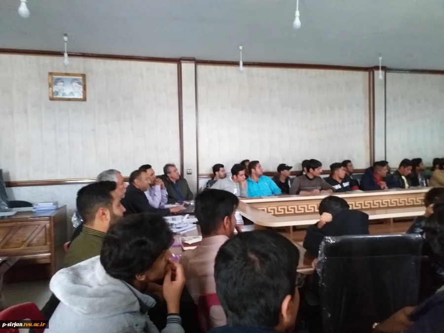 کارگاه آموزشی ارتقاء فرهنگ وکاهش خطرات ترافیکی 11