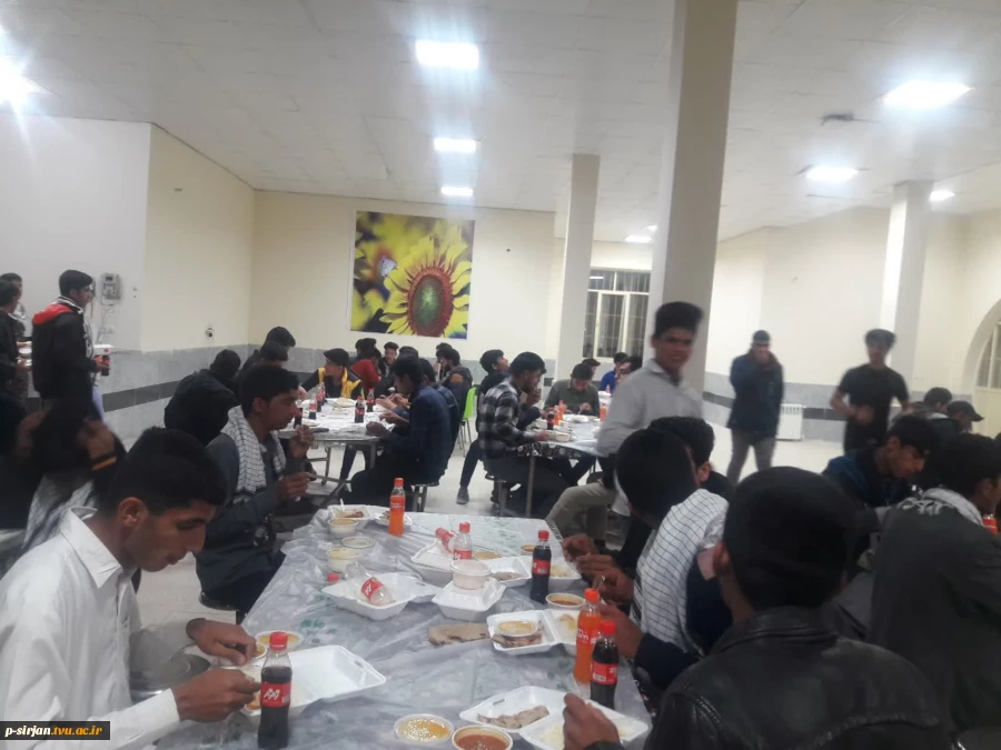 استقبال وپذیرایی از کاروان راهیان نور دانشحویی دانشگاههای استان کرمان در آموزشکده فنی شهید کرانی سیرجان درتاریخ 1401/12/11 6