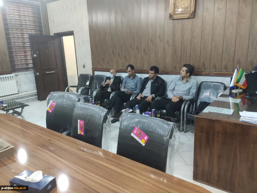 جلسه مشترک مسوولین آموزشکده با مدیران شرکت صنعتی ومعدنی نگین گهر خاورمیانه 3