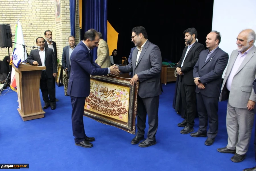 مراسم تکریم و معارفه رئیس پیشین و سرپرست جدید دانشگاه ملی مهارت واحد استان کرمان  5