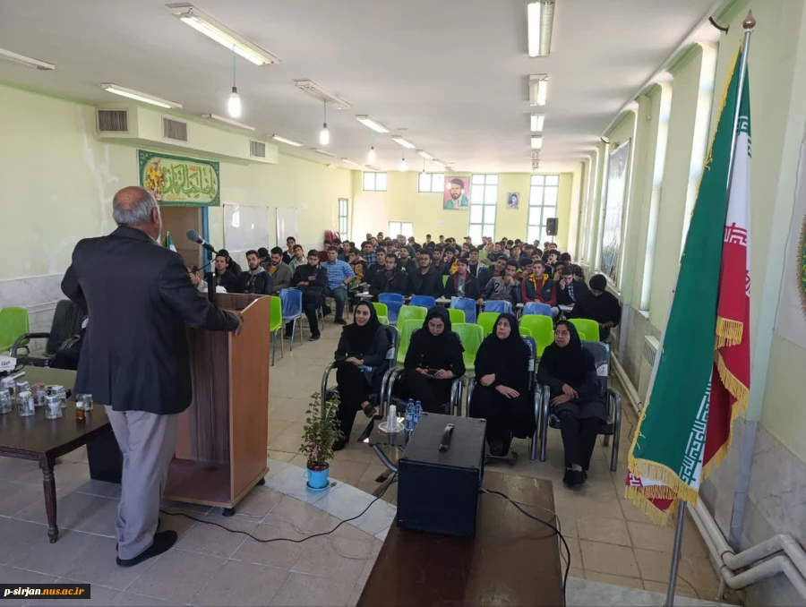 گرامیداشت و بزرگداشت روز دانشجو 16آذر و تقدیر از دانشجویان برتر در آموزشکده ملی مهارت پسران سیرجان شهید کرانی
 5