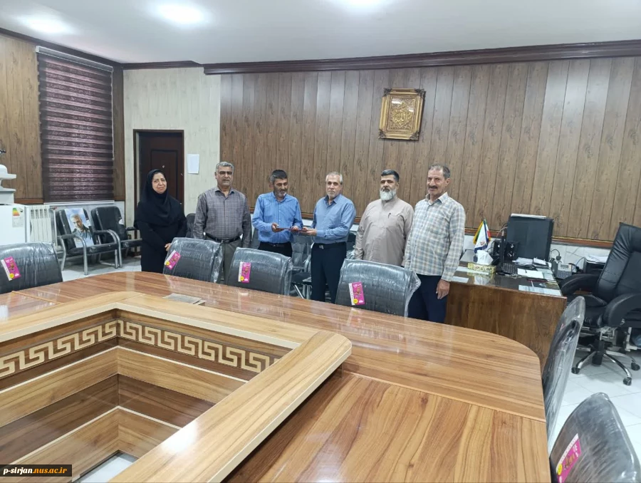 تقدیر از سرپرست خوابگاه آموزشکده به مناسبت هفته خوابگاهها 2